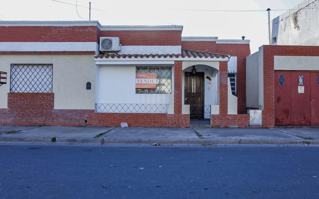 Casa 2 dormitorios Barrio Talleres