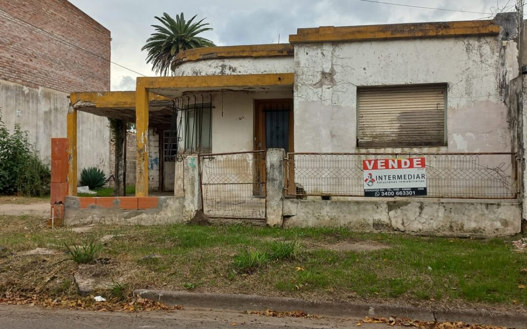 Terreno con construcción