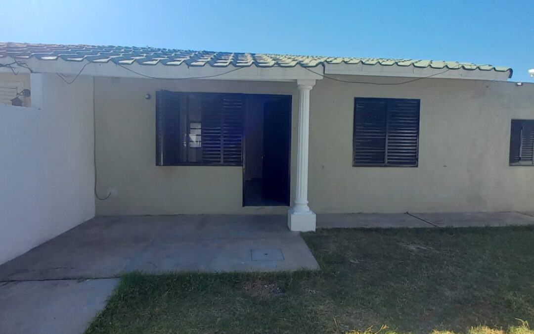 Casa 3 dormitorios – Bº Amelong